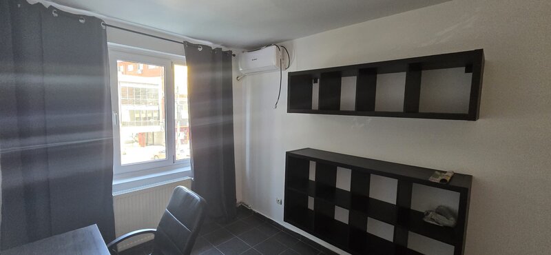 Dristor- metrou, etajul 1-stradal, ideal office, cabinet,