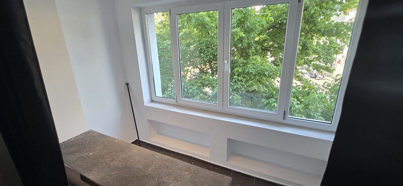 Dristor- metrou, etajul 1-stradal, ideal office, cabinet,